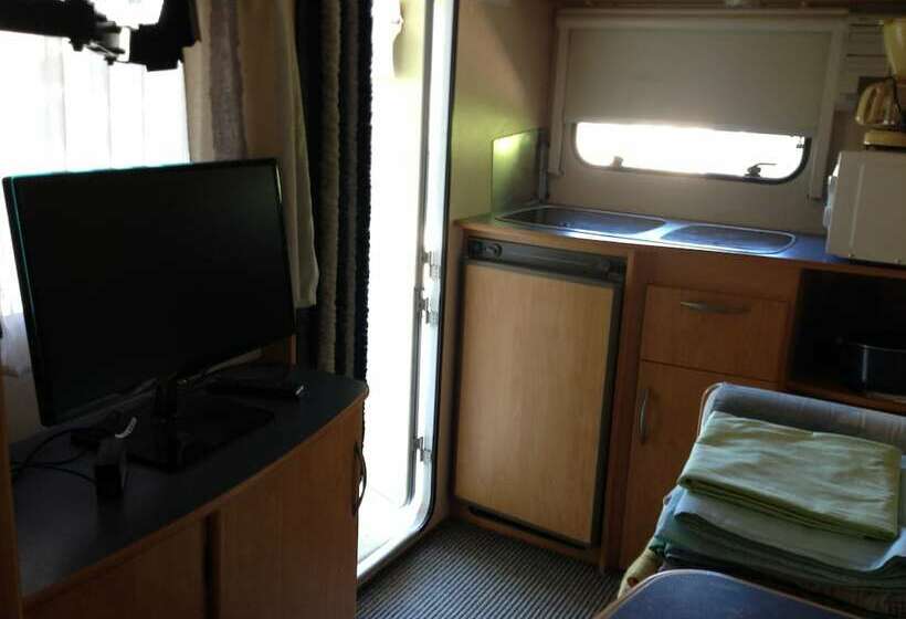 فندق Camping A La Ferme De Cornaton