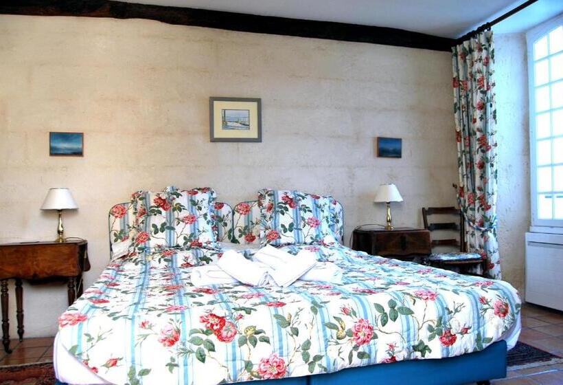 פנסיון Logis De Chenac   Chambres Et Table D Hôtes