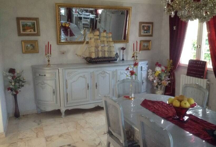 Bed and Breakfast Chambres D Hôtes La Résidence Fleurie