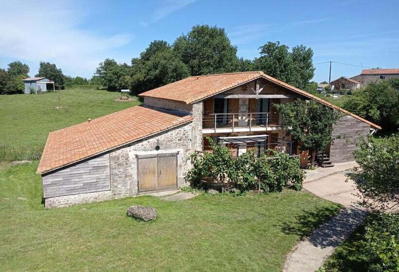 Bed and Breakfast La Millière   Chambres D Hôtes   Piscine & Campagne   Marie Anne & Marie Adélaïde