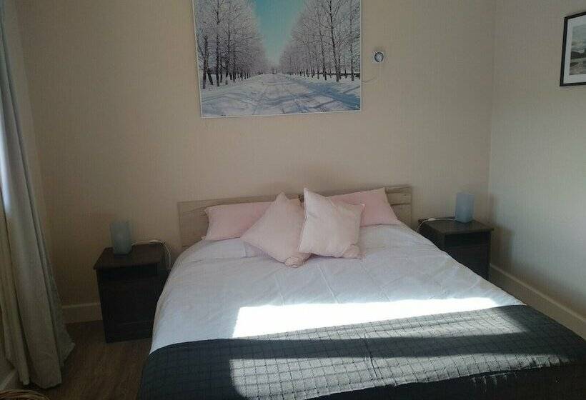 Хостел Physionatural Wellness Center