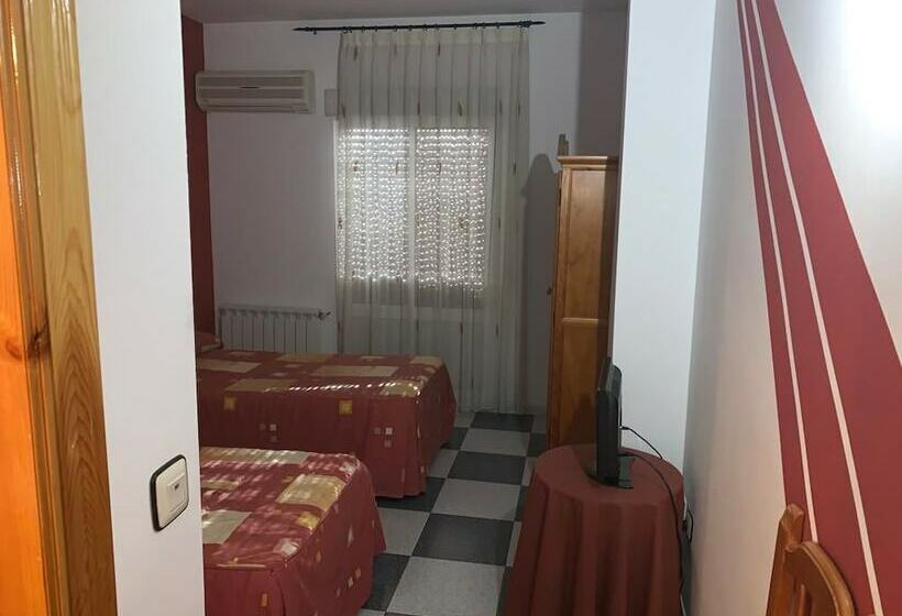 ペンション Hostel Restaurant Leyvamar