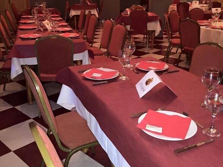 ペンション Hostel Restaurant Leyvamar