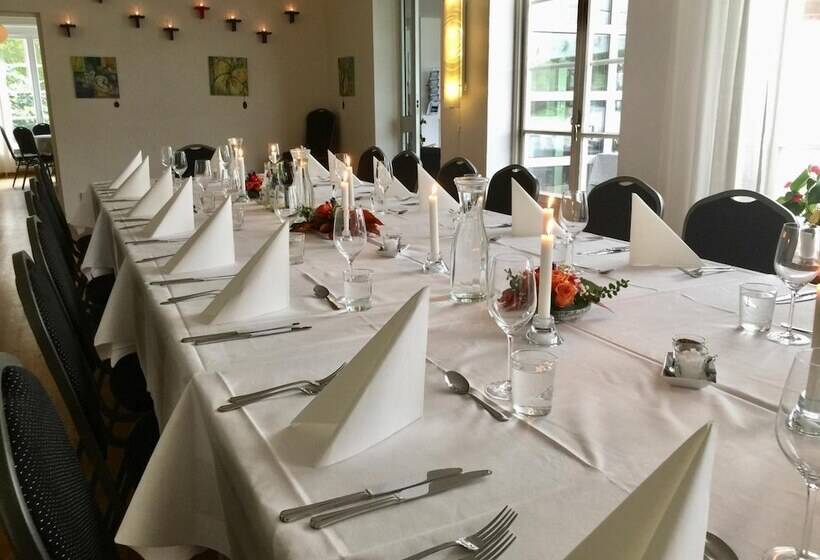 فندق صغير Ivögården Mat & Vingård