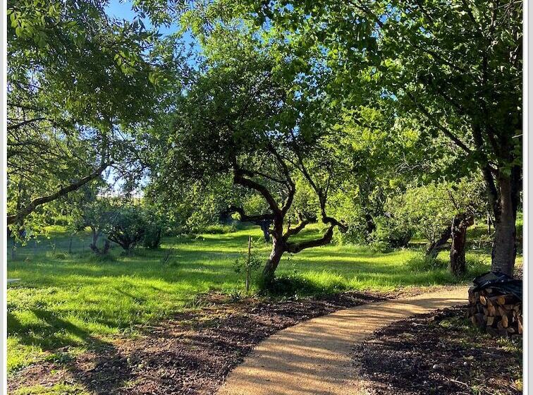 مبيت وإفطار Chez Flo Et Marc