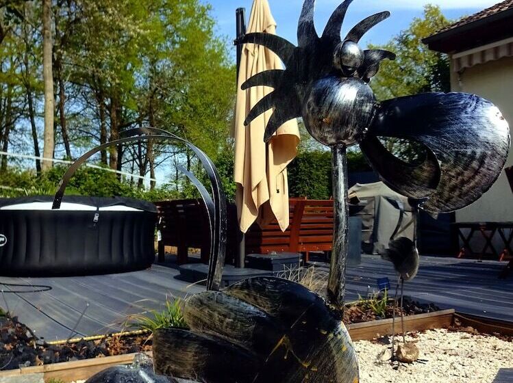 مبيت وإفطار Chez Flo Et Marc