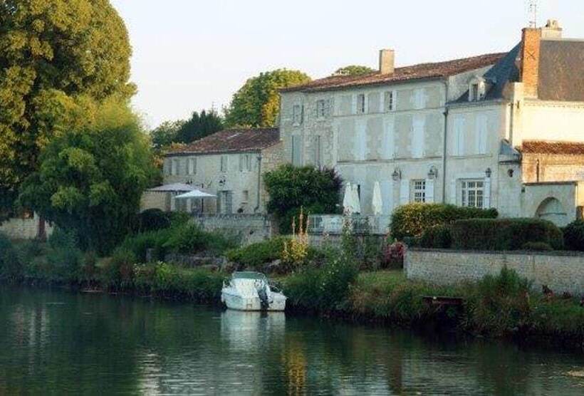 تختخواب و صبحانه Les Armateurs