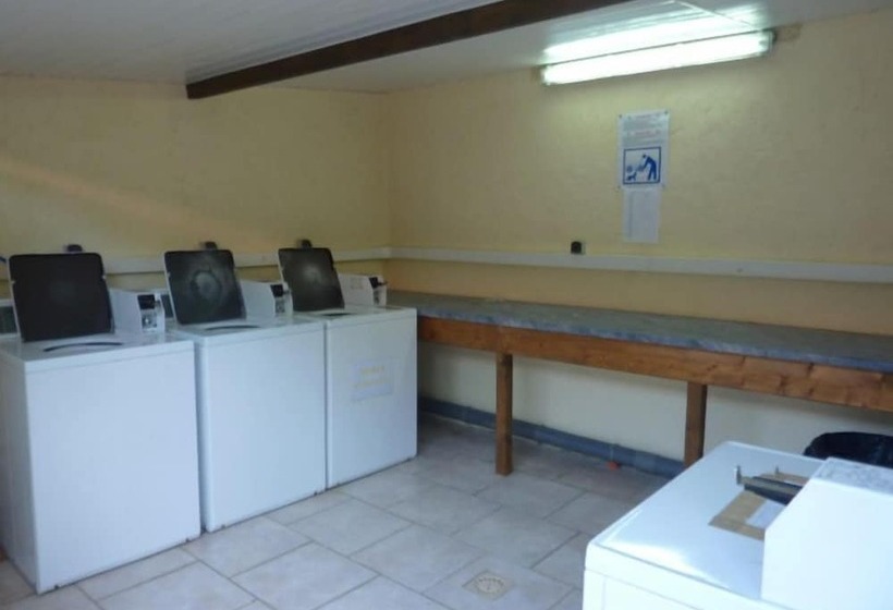 בית מלון כפרי Camping Les Bo Bains