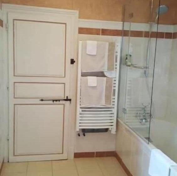 بنسيون Château De La Sémondière