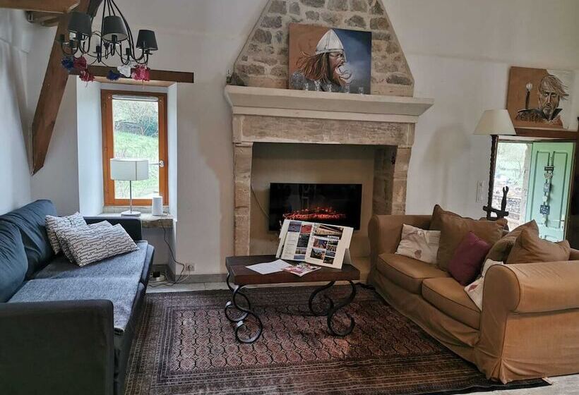 بنسيون Les 2 Gites Des Chambres De Capucine