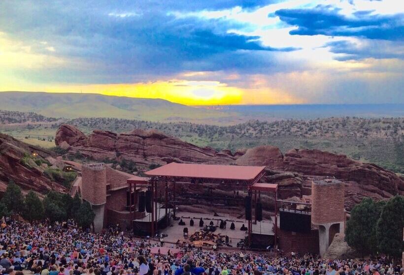 مبيت وإفطار Meadow Creek Mountain Lodge And Event Center