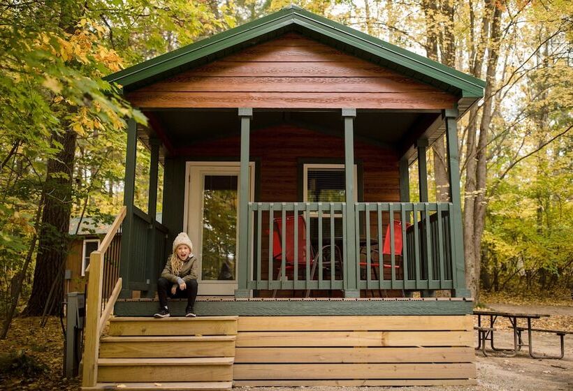 فندق Pere Marquette River Koa Campground
