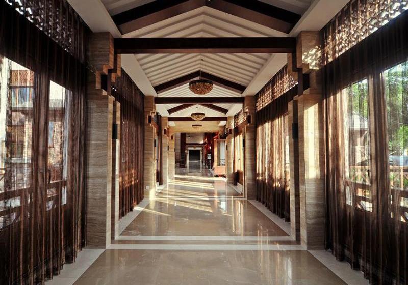 Отель Wuzhishan Yatai Rainforest Resort