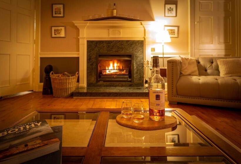بنسيون Craigellachie Lodge