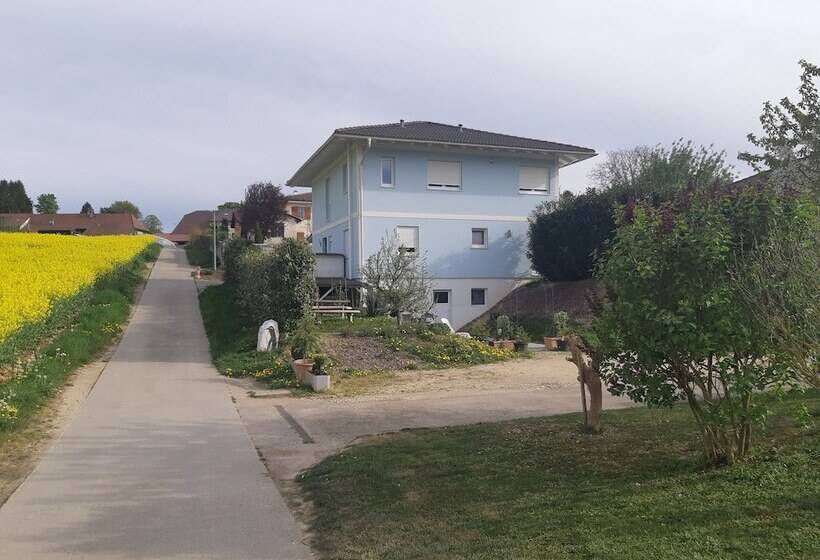 Pension Maison D Hôtes Bleu Cudrefin