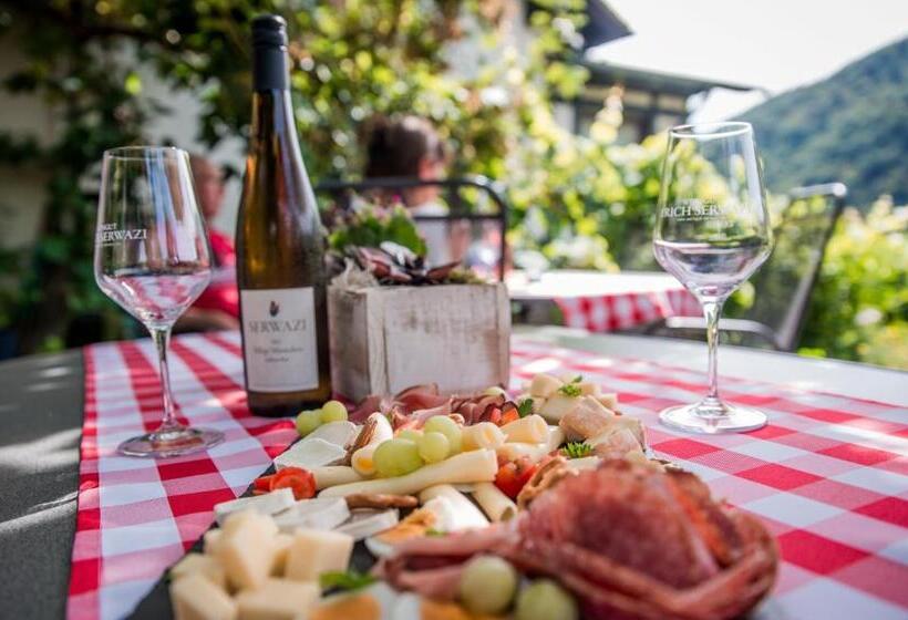 ペンション Weingut Erich Serwazi