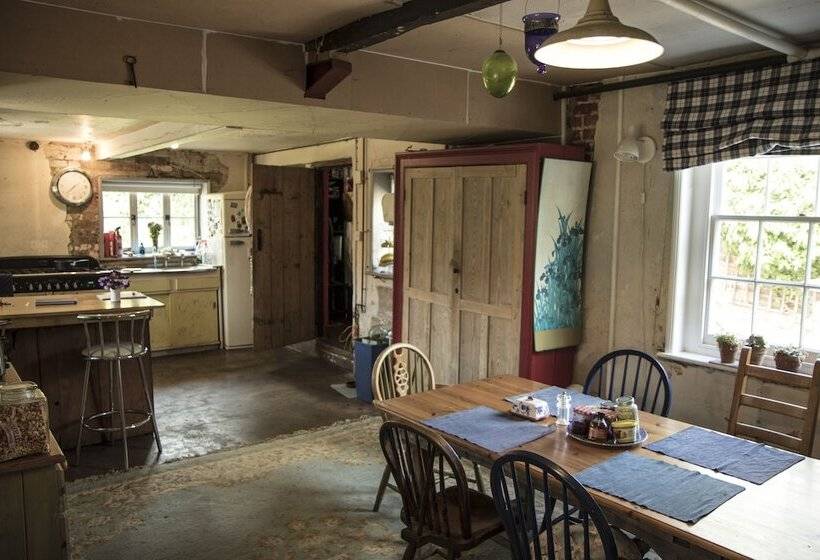 The Old Manse B&b