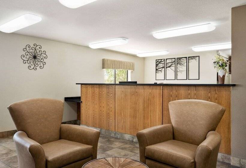 هتل Baymont By Wyndham Elko