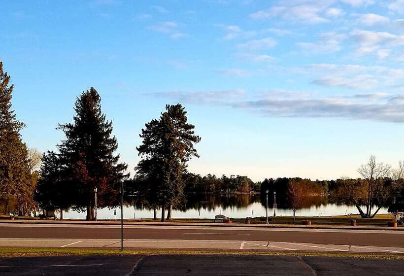 هتل Best Western Plus Concord Inn