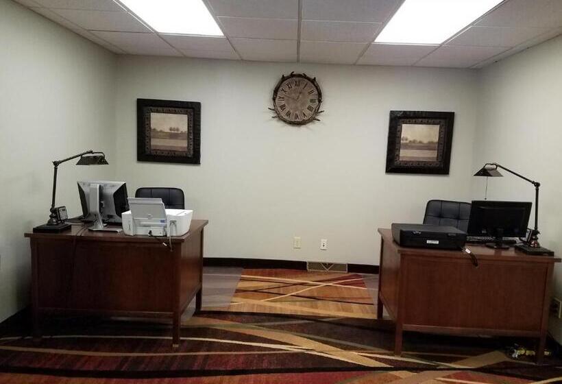 هتل Best Western Plus Concord Inn