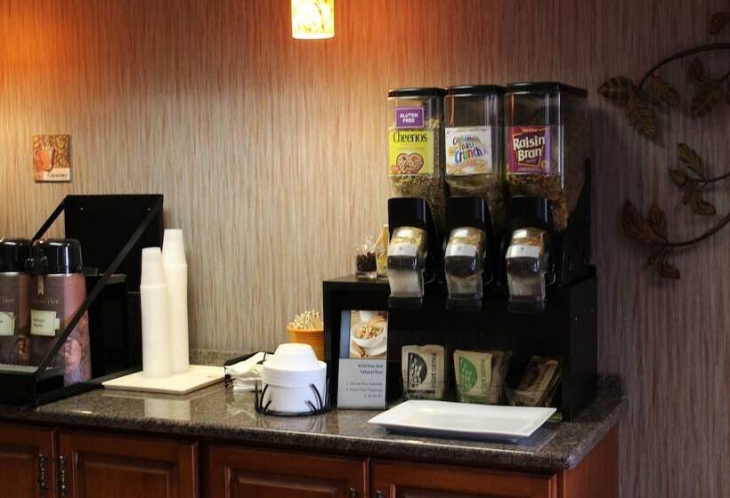 هتل Best Western Plus Concord Inn