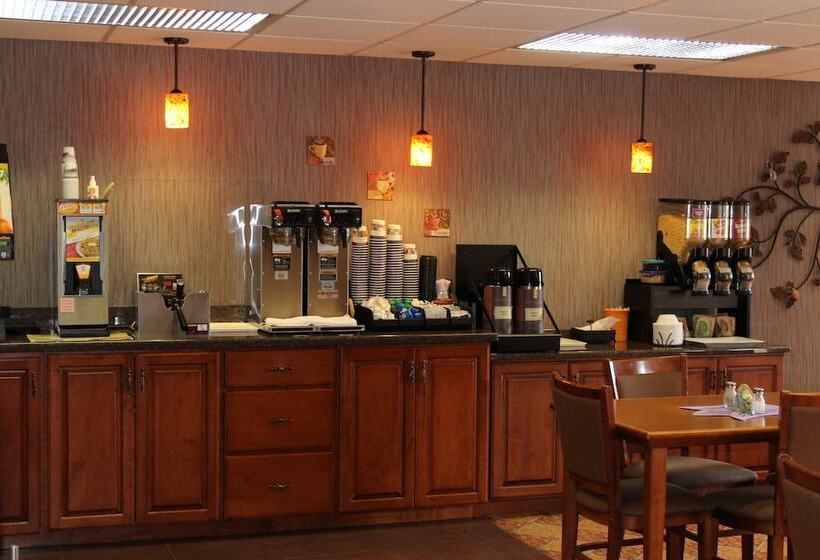 هتل Best Western Plus Concord Inn