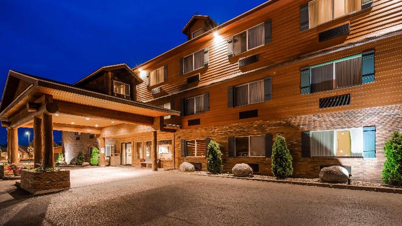هتل Best Western Plus Concord Inn