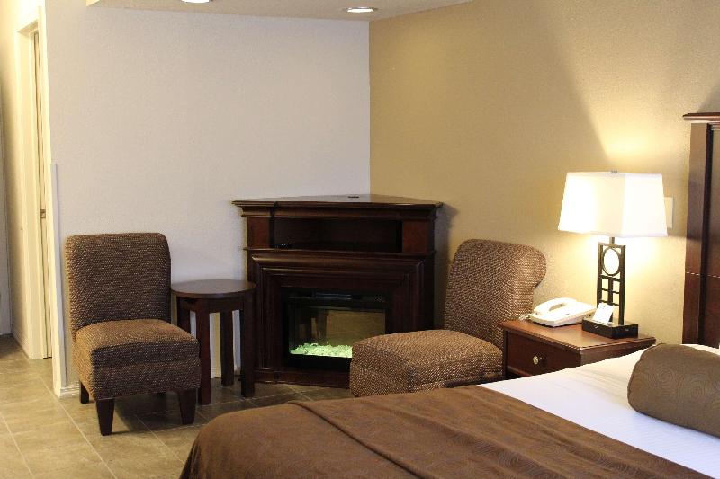 هتل Best Western Plus Concord Inn