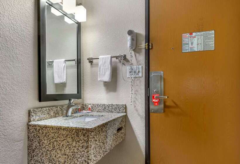 هتل Econo Lodge