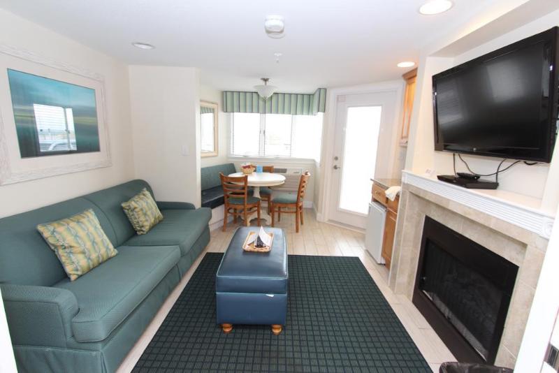 هتل Ocean Club On Smuggler's Beach