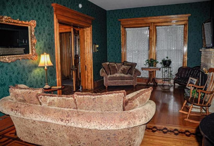 בית מלון כפרי The Old Library Inn Bed & Breakfast