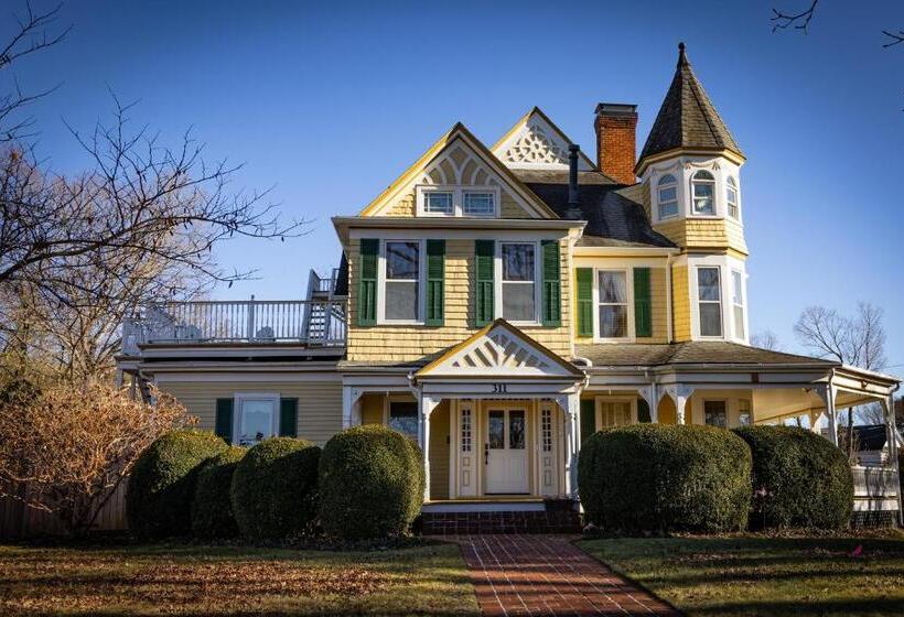 酒店 The Oaks Victorian Inn