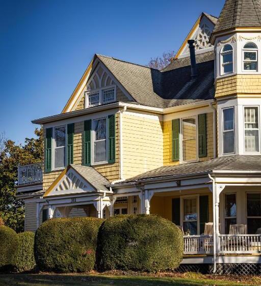 酒店 The Oaks Victorian Inn
