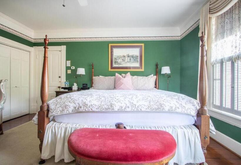 酒店 The Oaks Victorian Inn