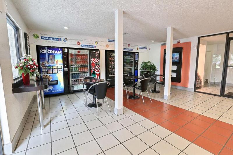 Motel 6addison, Tx  Dallas