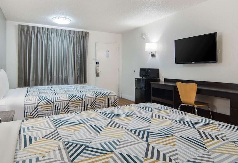 Motel 6addison, Tx  Dallas