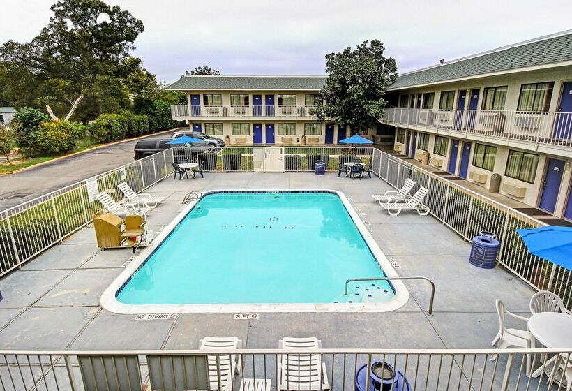 Motel 6 San Marcos, Tx