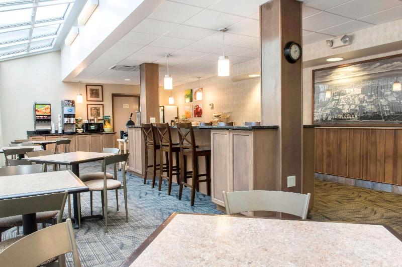 مُتل Days Inn By Wyndham Penn State