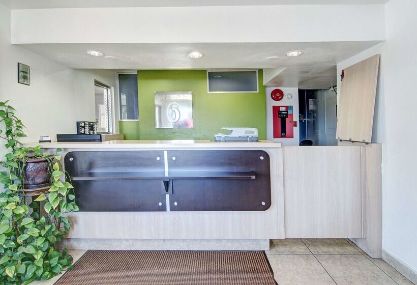 モーテル Studio 6 Grand Prairie, Tx