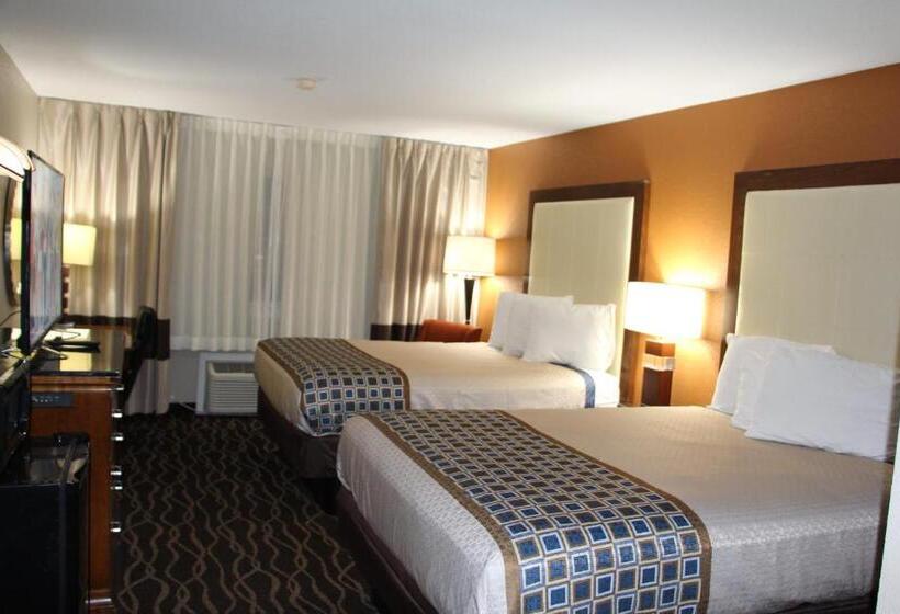 מוטל Westbridge Inn And Suites