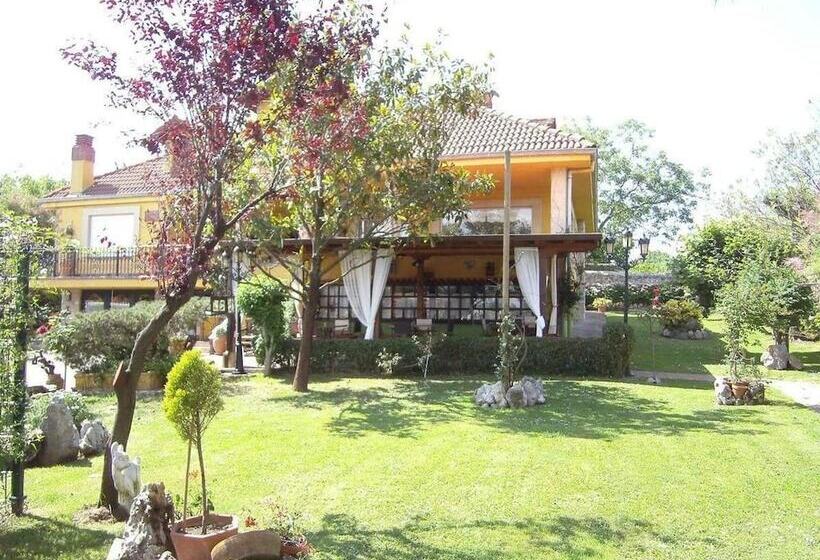 بنسيون Hostería Las Fuentes