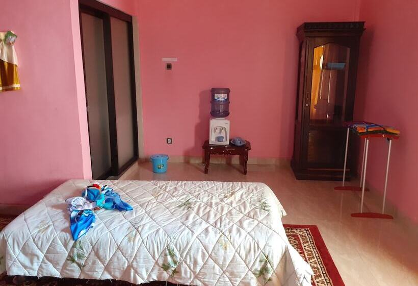 پانسیون Almira Homestay