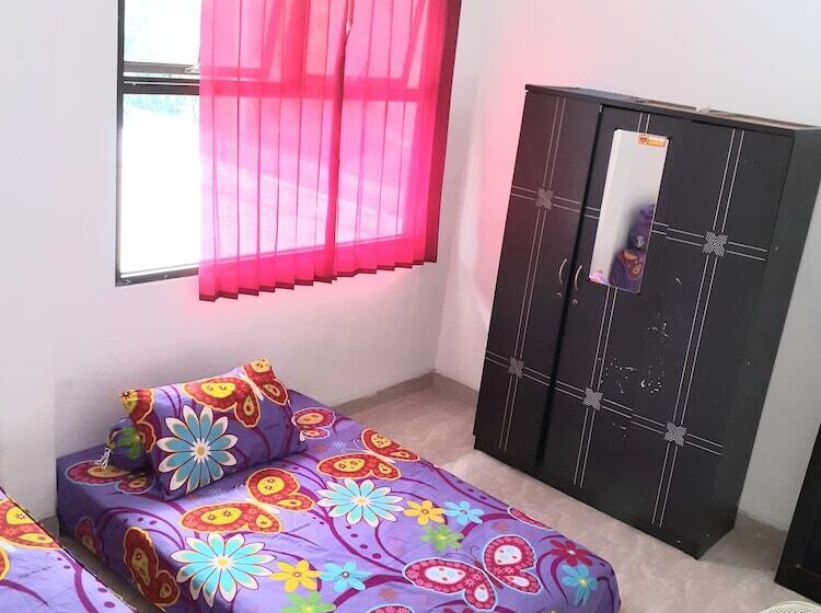 پانسیون Almira Homestay