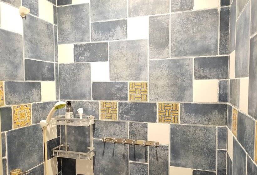 پانسیون Base Area