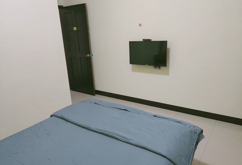 پانسیون Family Of Five Guesthouse