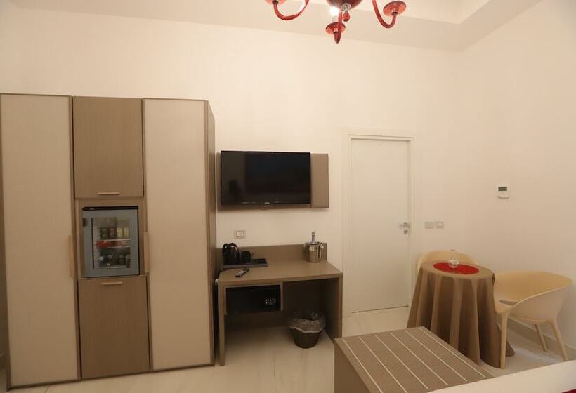 پانسیون Mecla Suites