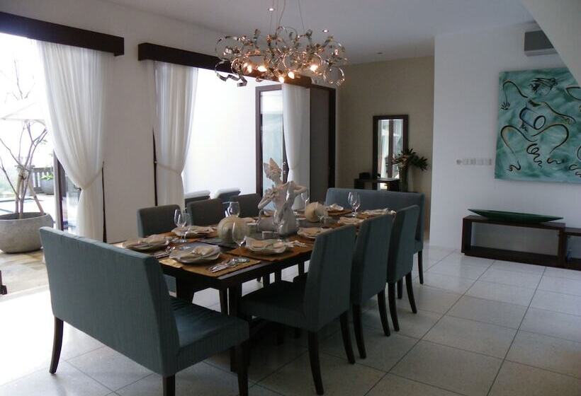Villa Amanie   Private Villa With Infinity Pool, Stunning Views And Cook
