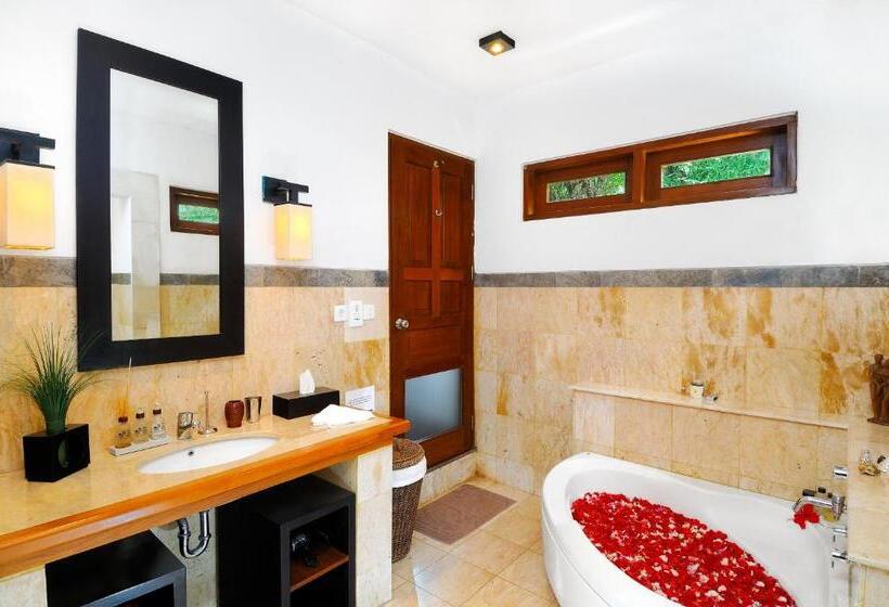 Villa Talia Vashti   Oceanfront Villa With Private Sea Access, Pool & Cook
