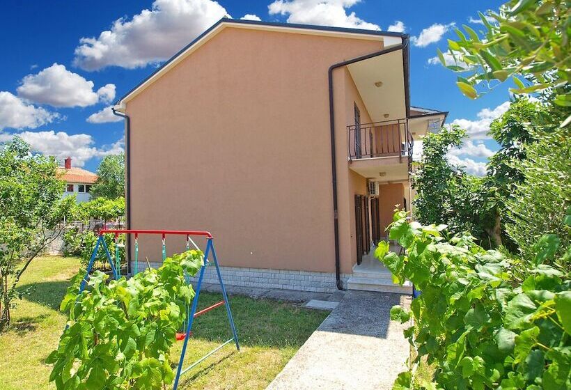 Apartment 1416
