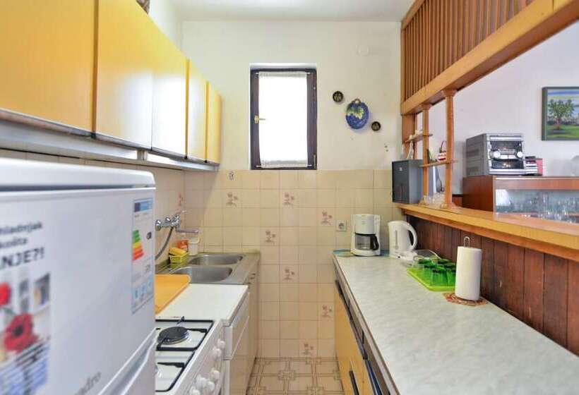 Apartments Ana 1684